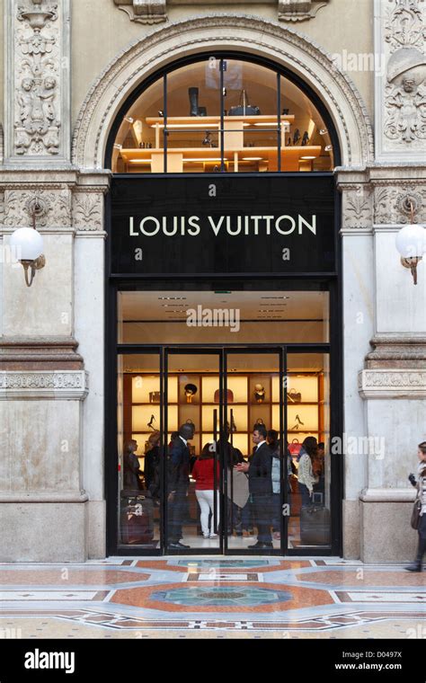 best place to buy louis vuitton in italy|louis vuitton milan italy.